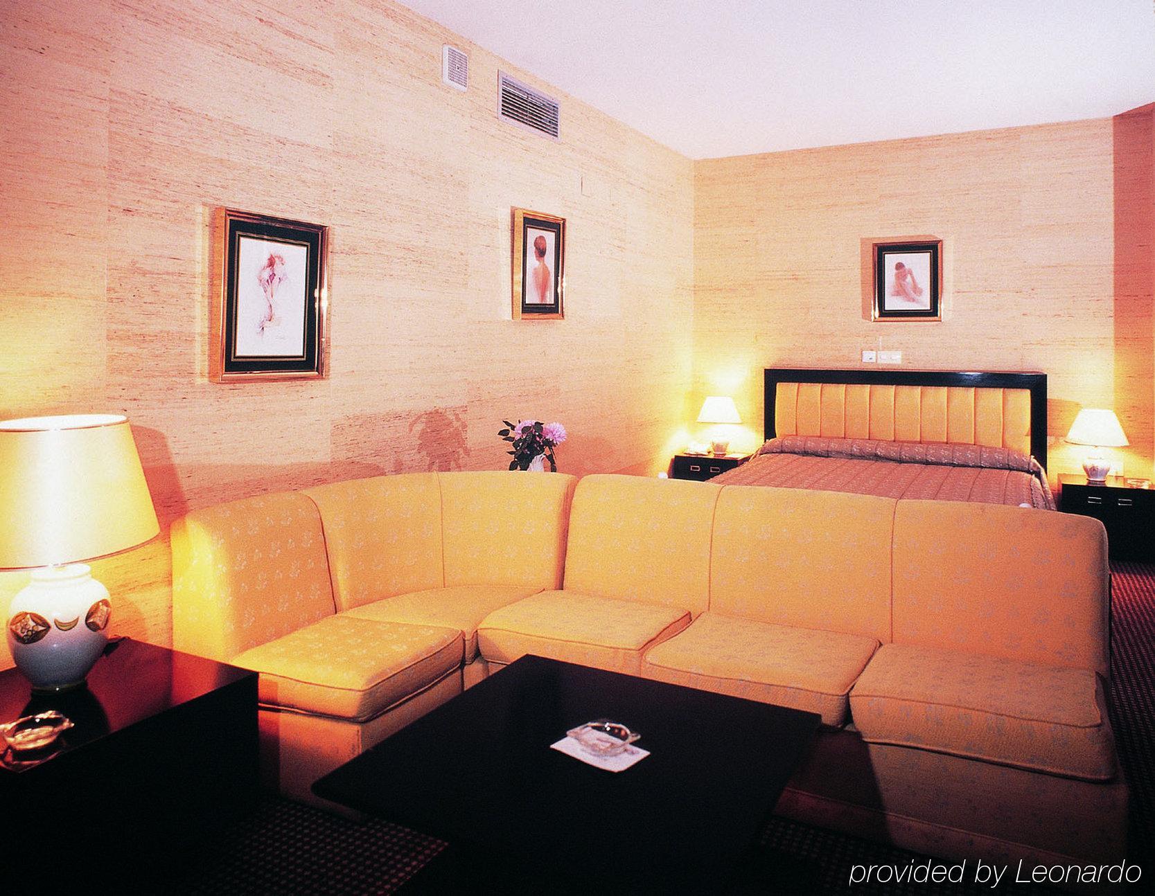 Hotel Ébora by Vivere Stays Talavera de la Reina Habitación foto